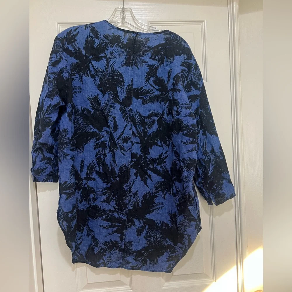 ATTACHMENT by Kazuyuki‎ Kumagai Linen Cotton Hawaiian Floral Blouse top. Medium